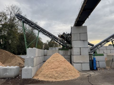 overall view belt conveyor